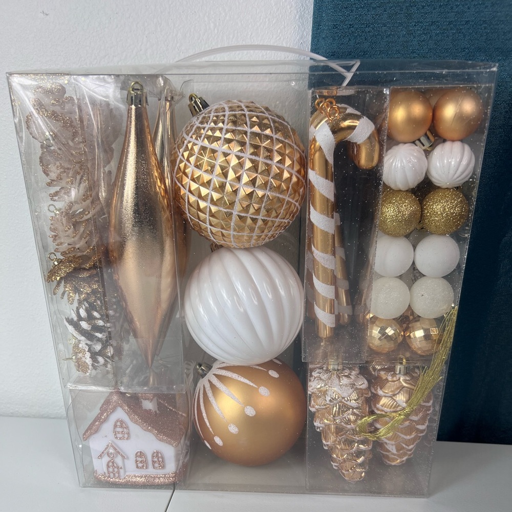 New in Box 72 piece Gold & White Shatterproof Christmas Ornaments - Picture 1 of 2